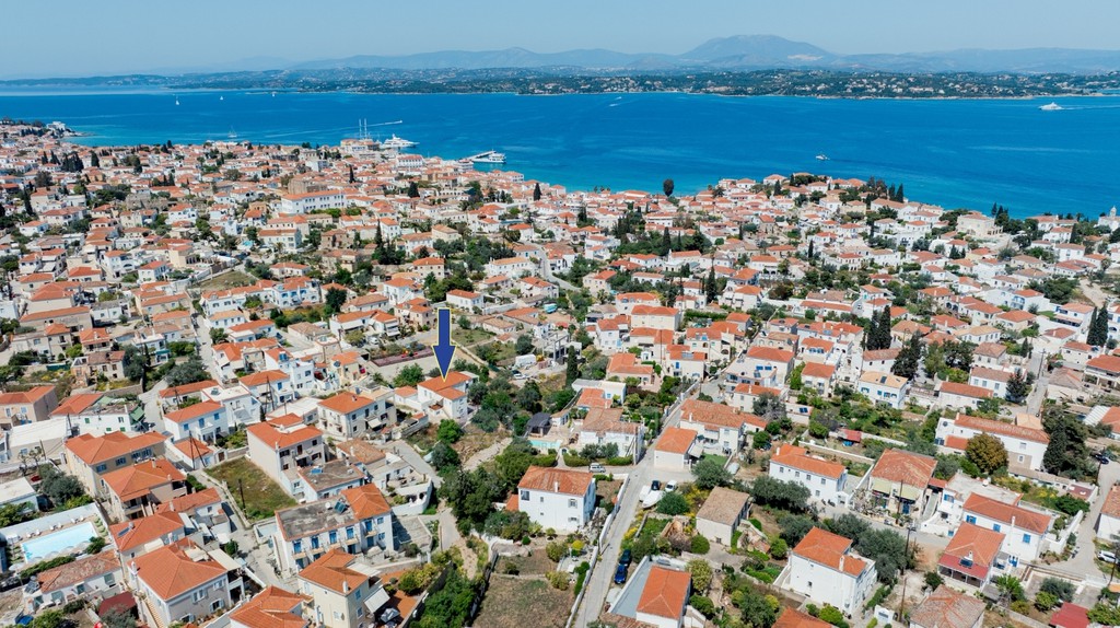 Μονοκατοικία 300 τ.μ. προς πώληση, Κέντρο Σπετσών