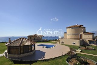 Συγκρότημα διαμερισμάτων 1.100 τ.μ. για πώληση, Ν. Λασιθίου, Ιεράπετρα-thumb-2