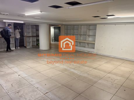 Store 535sqm for rent-Center