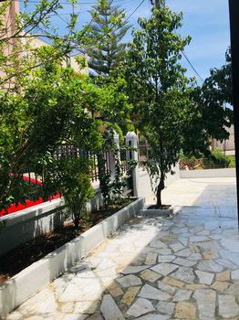 Συγκρότημα διαμερισμάτων 107τ.μ. για πώληση-Αρτέμιδα (λούτσα) » Βορινέζα