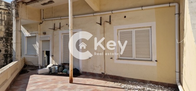 Κτίριο 517 τ.μ. προς πώληση, Καρλόβασι