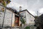Hotel 400sqm for sale-Kentriko Zagori