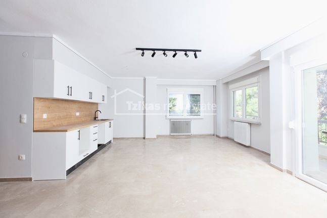 Apartment 120 sqm for rent, Thessaloniki - Suburbs, Kalamaria