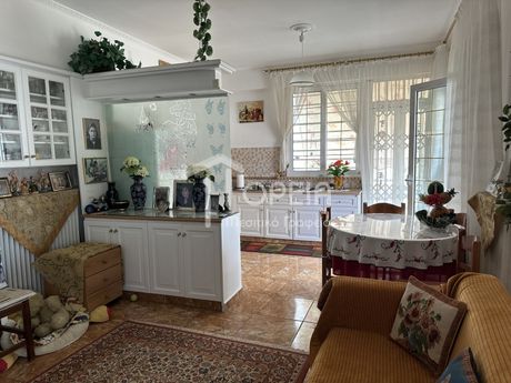 Διαμέρισμα 90τ.μ. για ενοικίαση-Γλυφάδα » Αιξωνή