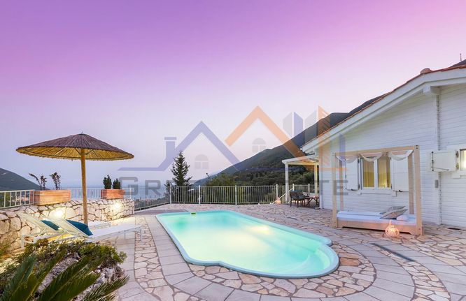 Συγκρότημα διαμερισμάτων 200 τ.μ. για πώληση, Ν. Λευκάδας, Λευκάδα