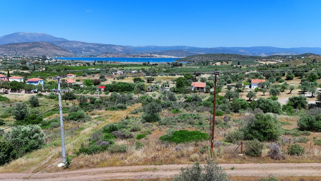 Οικόπεδο 304 τ.μ. προς πώληση, Πετροθάλασσα