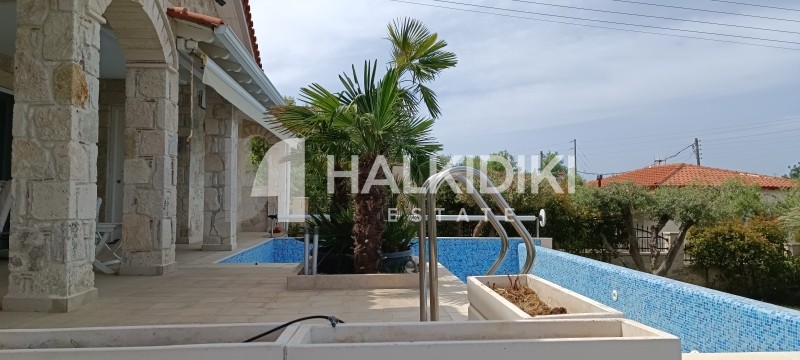 Βίλλα 230 τ.μ. πρός πώληση, Χαλκιδική, Μουδανιά