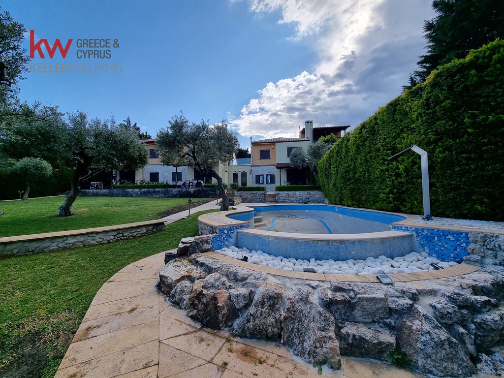 Μεζονέτα 250 τ.μ. προς πώληση, Κρυοπηγή Κασσάνδρας