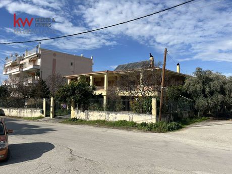 Detached home 220sqm for rent-Patra