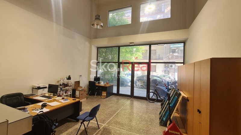 Κατάστημα 210 τ.μ. προς πώληση, Νέα Παραλία