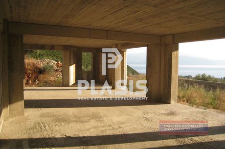 Διαμέρισμα 400τ.μ. για πώληση-Μώλος