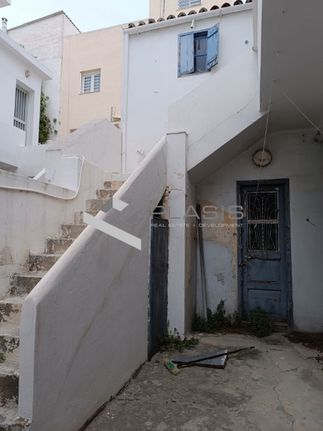 Building 101 sqm for sale, Piraeus, Tampouria
