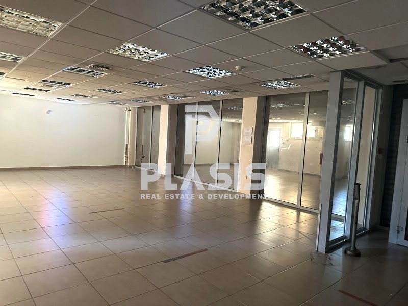 Κατάστημα 340 τ.μ. προς ενοικίαση, Ανθέων
