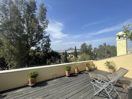 Μεζονέτα 270 τ.μ. για ενοικίαση