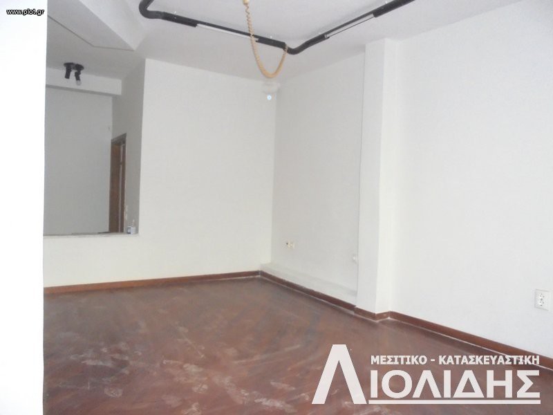 Κατάστημα 40 τ.μ. προς ενοικίαση, Χαριλάου