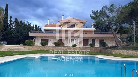 Villa 1.000 sqm for sale