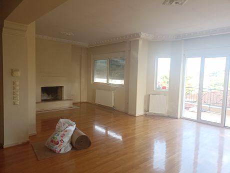 Apartment 150sqm for rent-Agios Stefanos » Center
