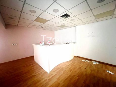 Office 171sqm for rent-Kentro » Sintagma