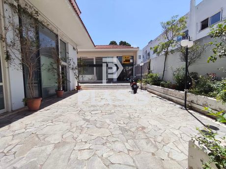 Business bulding 800 sqm for sale