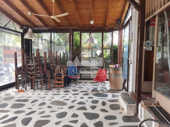 Store 97 sqm for rent, Athens - North, Marousi
