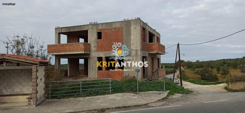 Συγκρότημα διαμερισμάτων 336 τ.μ. πρός πώληση, Ν. Ρεθύμνου, Αρκάδι