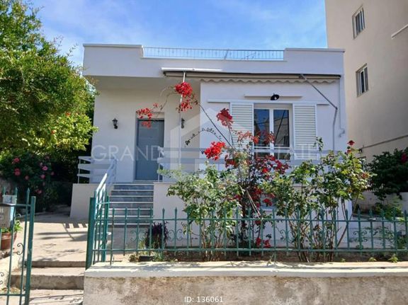 Μονοκατοικία 110 τ.μ. για ενοικίαση, Αθήνα - Νότια Προάστια, Γλυφάδα