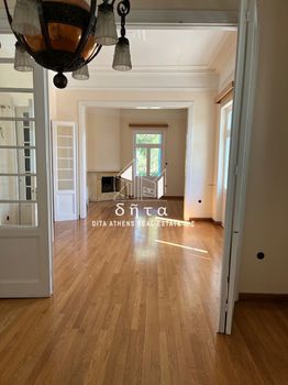 Maisonette 270sqm for rent-Mets - Kalimarmaro