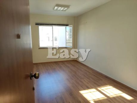 Γραφείο 21τ.μ. για πώληση-Εξάρχεια - νεάπολη » Εξάρχεια