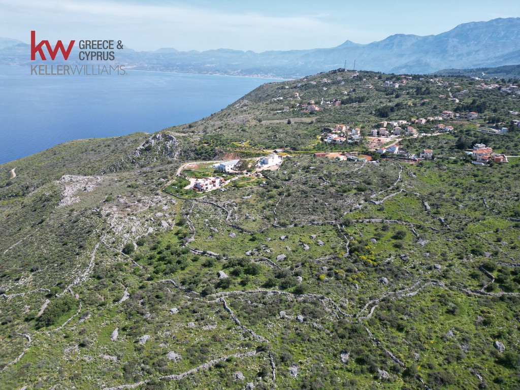 Οικόπεδο 8.245,32 τ.μ. προς πώληση, Κεφαλάς Βάμου