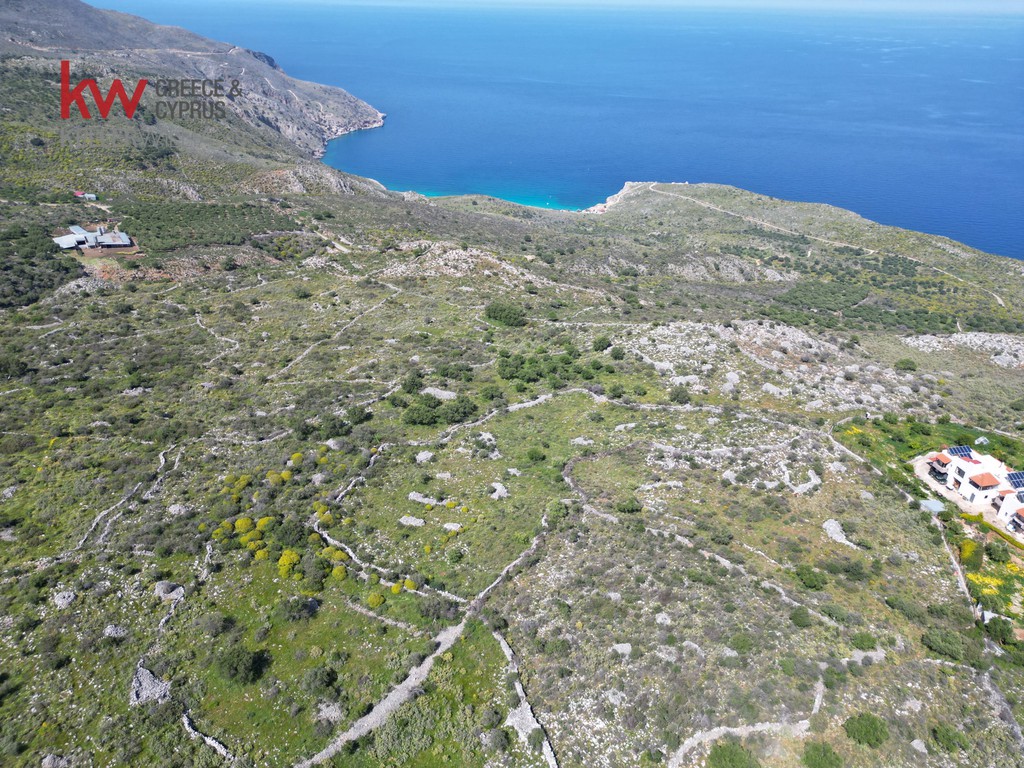 Οικόπεδο 8.245,32 τ.μ. προς πώληση, Κεφαλάς Βάμου