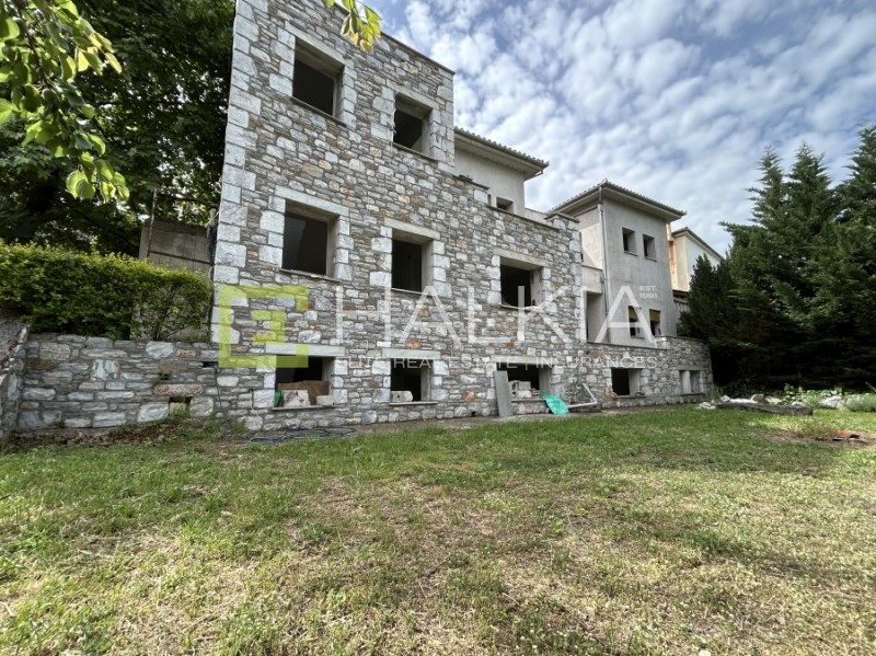 Μεζονέτα 316 τ.μ. πρός πώληση, Μαγνησία, Ιωλκός