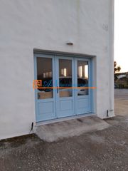 Κατάστημα 180 τ.μ. για ενοικίαση, Κυκλάδες, Πάρος-thumb-2