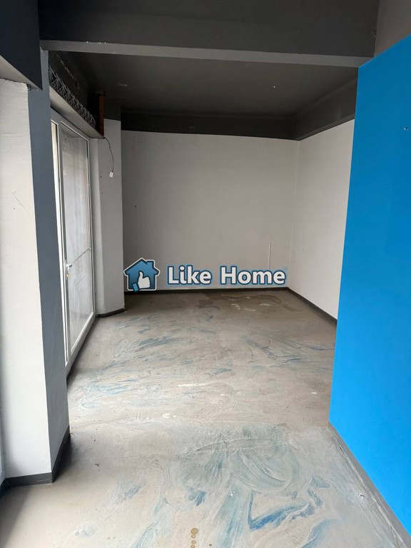 Store 30 sqm for rent, Rotonta