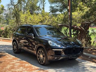 Porsche Cayenne 2016-thumb-1