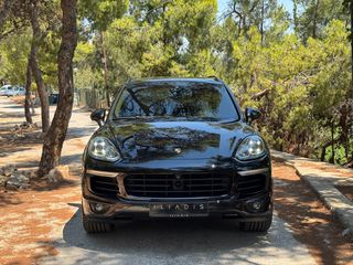Porsche Cayenne 2016-thumb-3