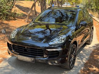 Porsche Cayenne 2016-thumb-10