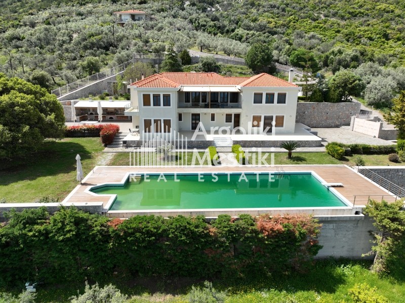 Βίλλα 640 τ.μ. πρός πώληση, Αργολίδα, Επίδαυρος