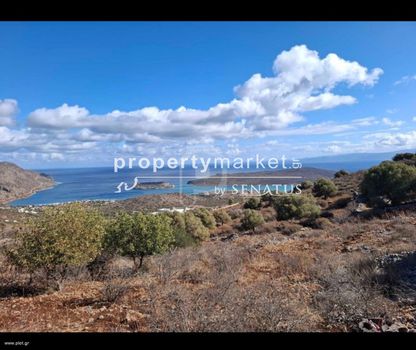 Land plot 1.073 sqm for sale