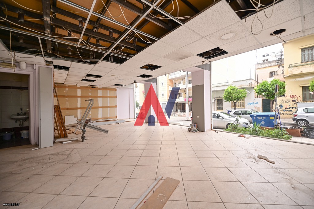 Κατάστημα 96 τ.μ. πρός πώληση, Πειραιάς - Προάστια, Κορυδαλλός
