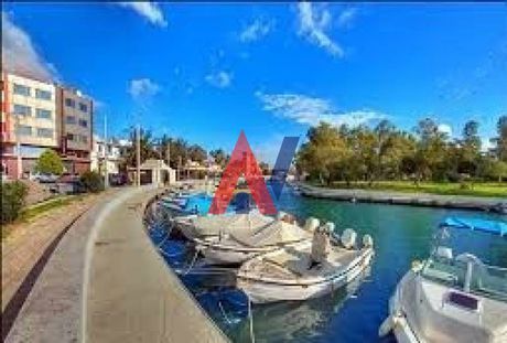 Κτίριο 615τ.μ. για πώληση-Καστέλλα