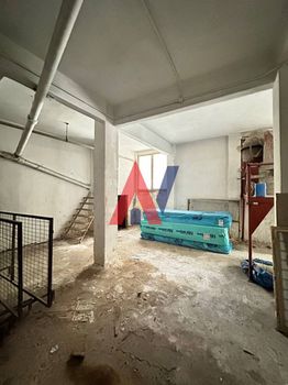 Αποθήκη 126τ.μ. για πώληση-Αμπελόκηποι » Σκεπάρνη