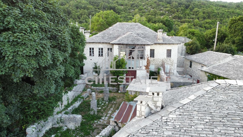 Μονοκατοικία 375 τ.μ. προς πώληση, Μονοδένδρι Κεντρικού Ζαγορίου