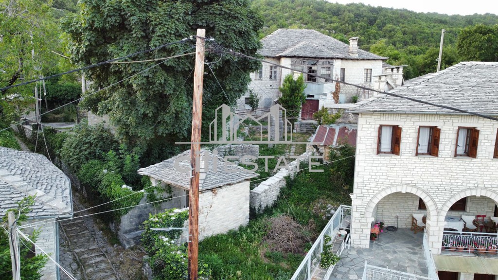 Μονοκατοικία 375 τ.μ. προς πώληση, Μονοδένδρι Κεντρικού Ζαγορίου