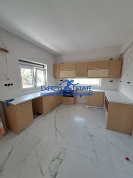 Διαμέρισμα 130τ.μ. για ενοικίαση-Αρτέμιδα (λούτσα)