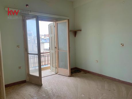 Συγκρότημα διαμερισμάτων 242τ.μ. για πώληση-Κερατσίνι