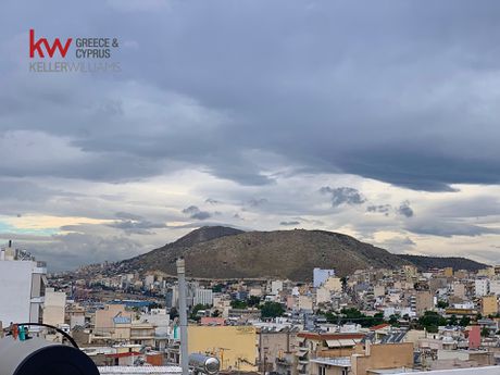 Συγκρότημα διαμερισμάτων 242 τ.μ. για πώληση