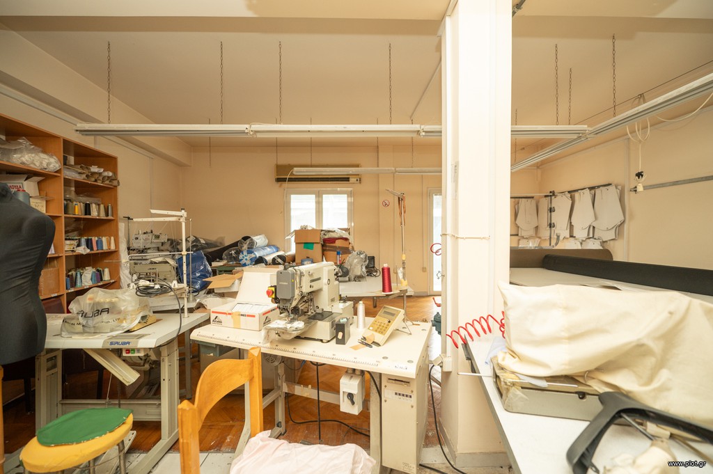 Επιχειρηματικό κτίριο 870 τ.μ. προς πώληση, Κέντρο Νέου Κόσμου