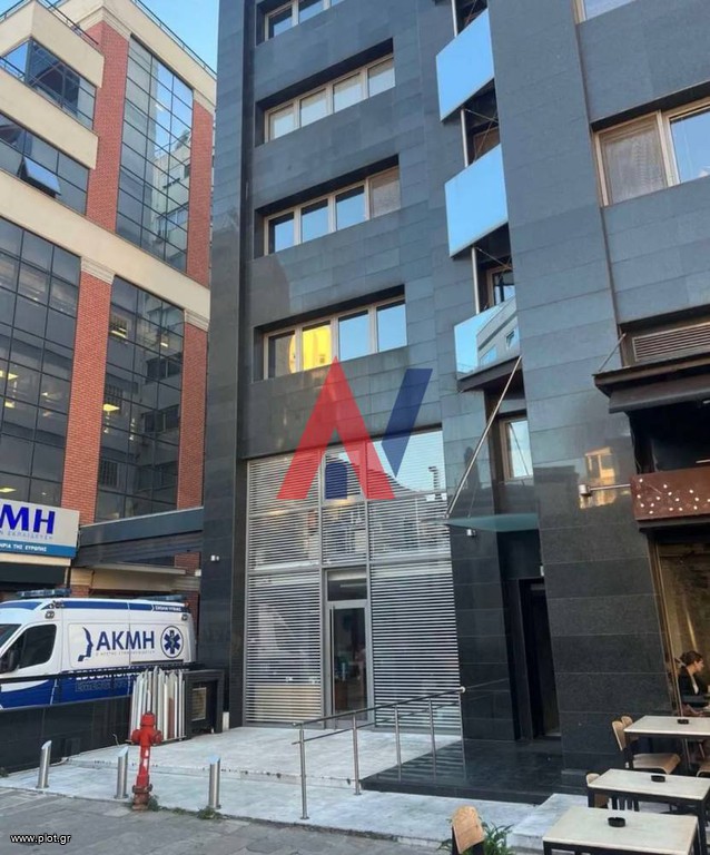 Κατάστημα 180 τ.μ. πρός πώληση, Θεσσαλονίκη - Κέντρο, Λαδάδικα
