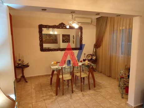 Διαμέρισμα 70τ.μ. για πώληση-Μπότσαρη