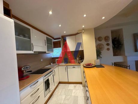 Διαμέρισμα 135τ.μ. για ενοικίαση-Βουλιαγμένη » Κέντρο